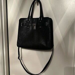 Black 3 conpartment hand bag